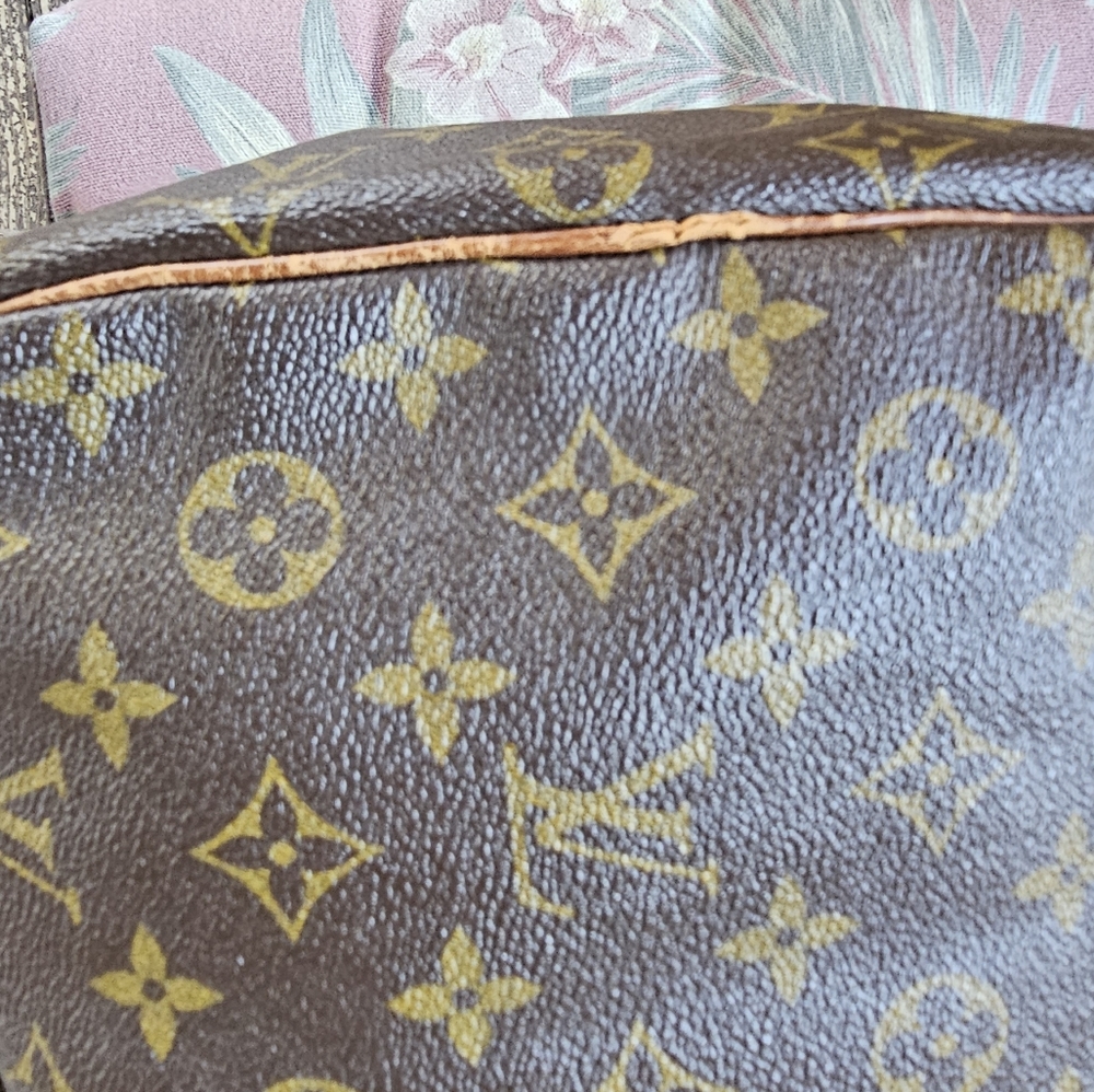 Lv bag - Picture 2 of 16
